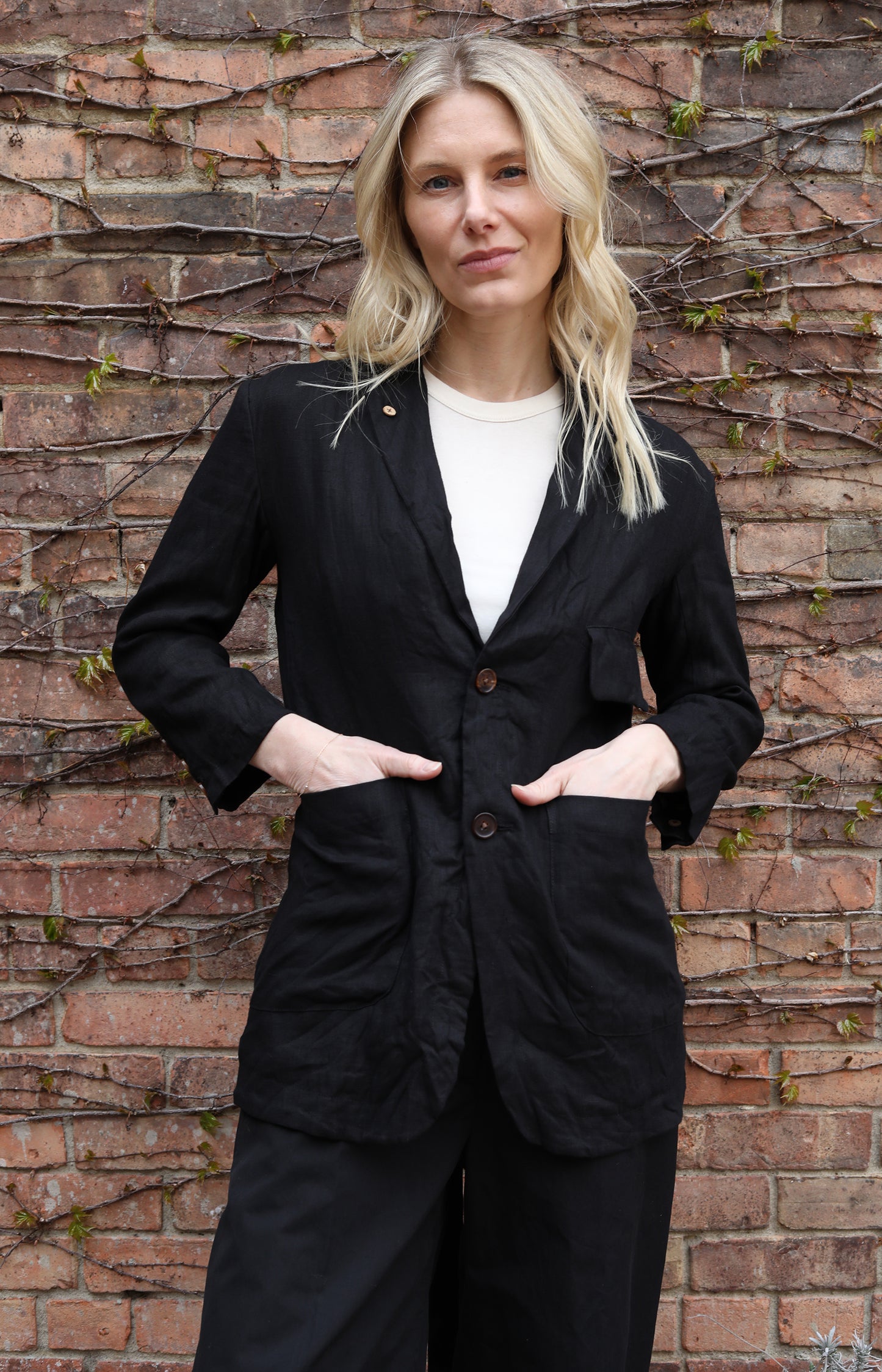 Black Three Pocket Blazer