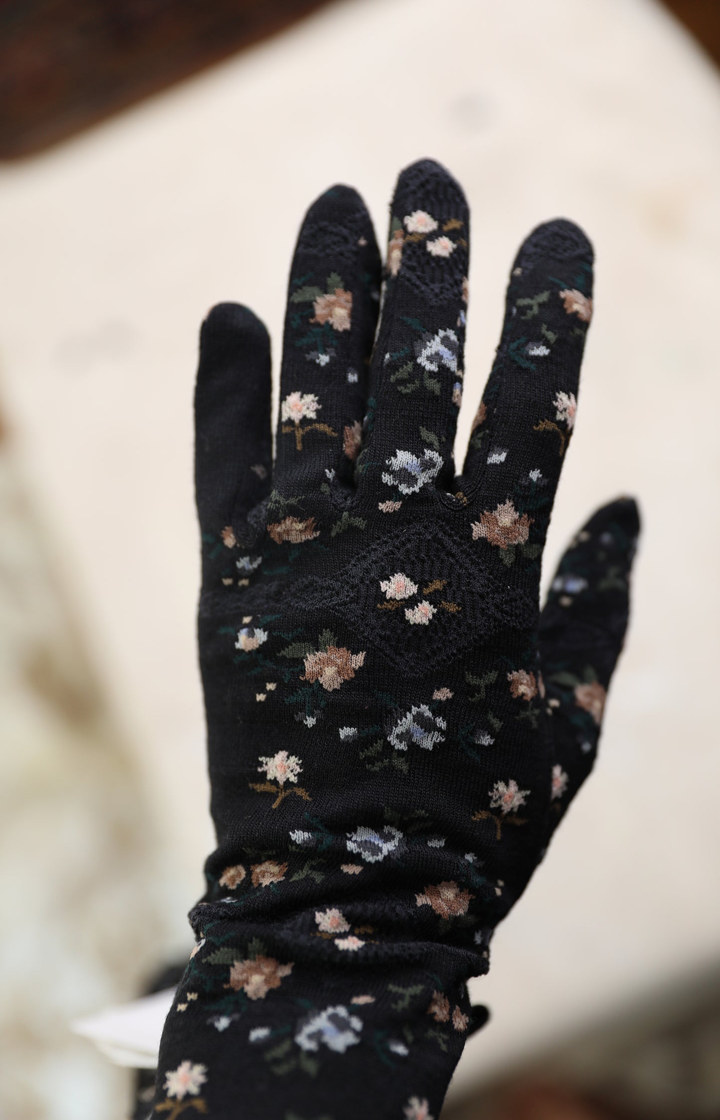 Black Rose Gloves