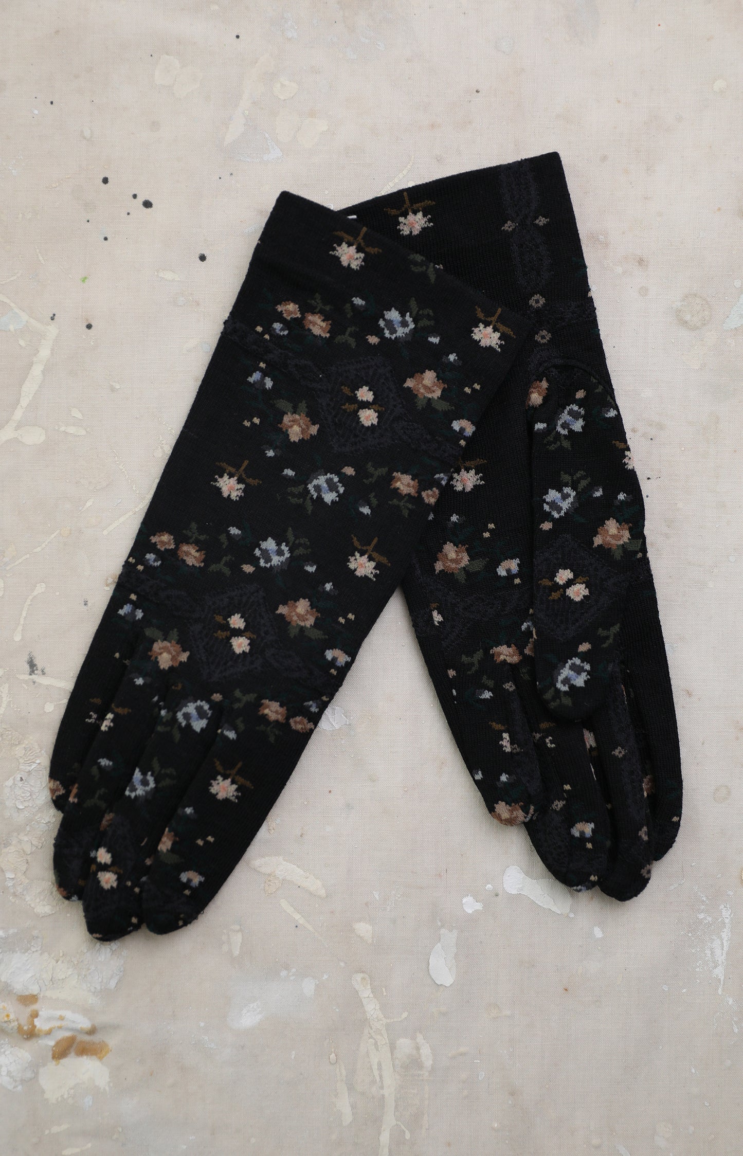 Black Rose Gloves
