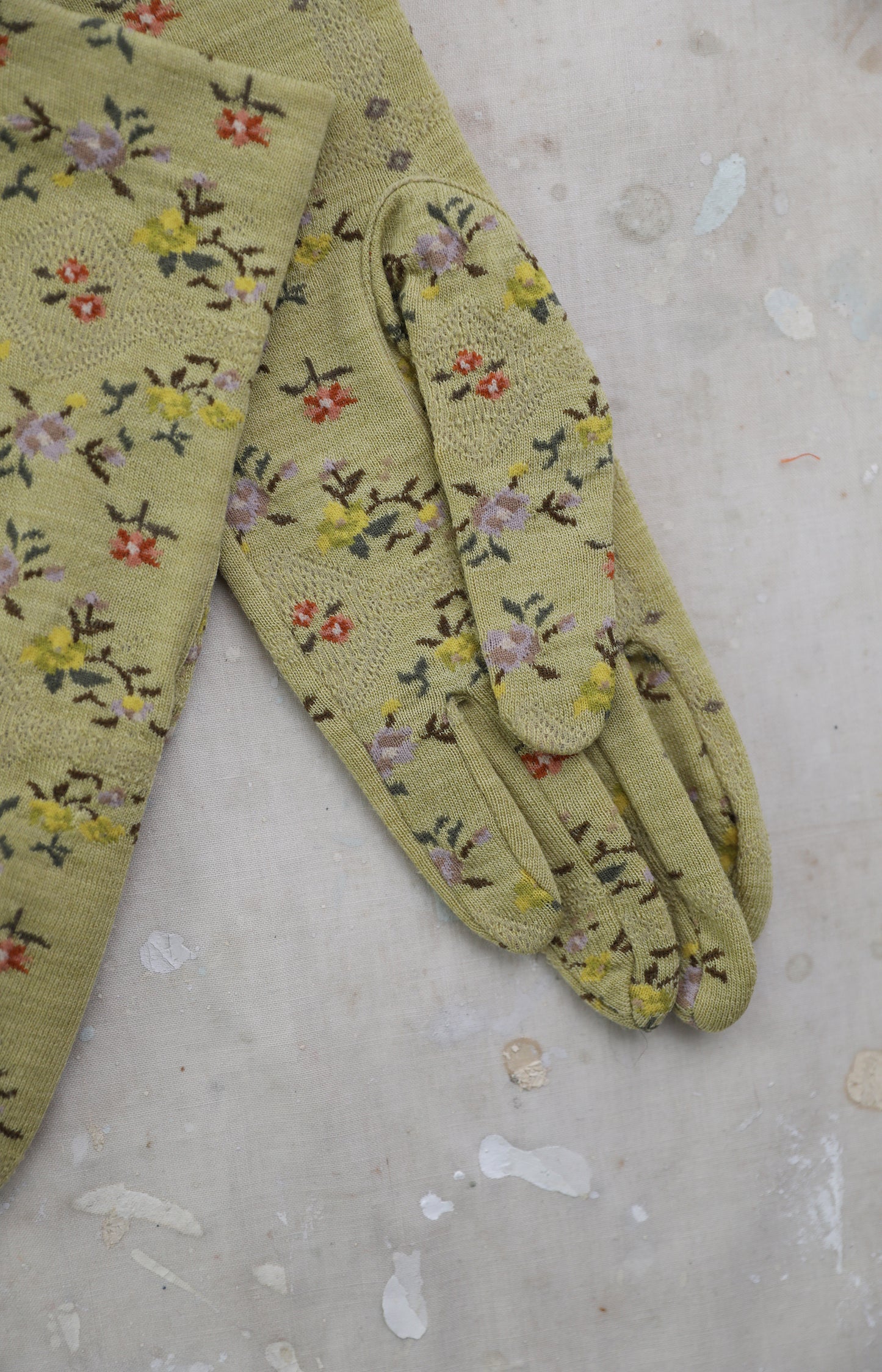 Lime Rose Gloves