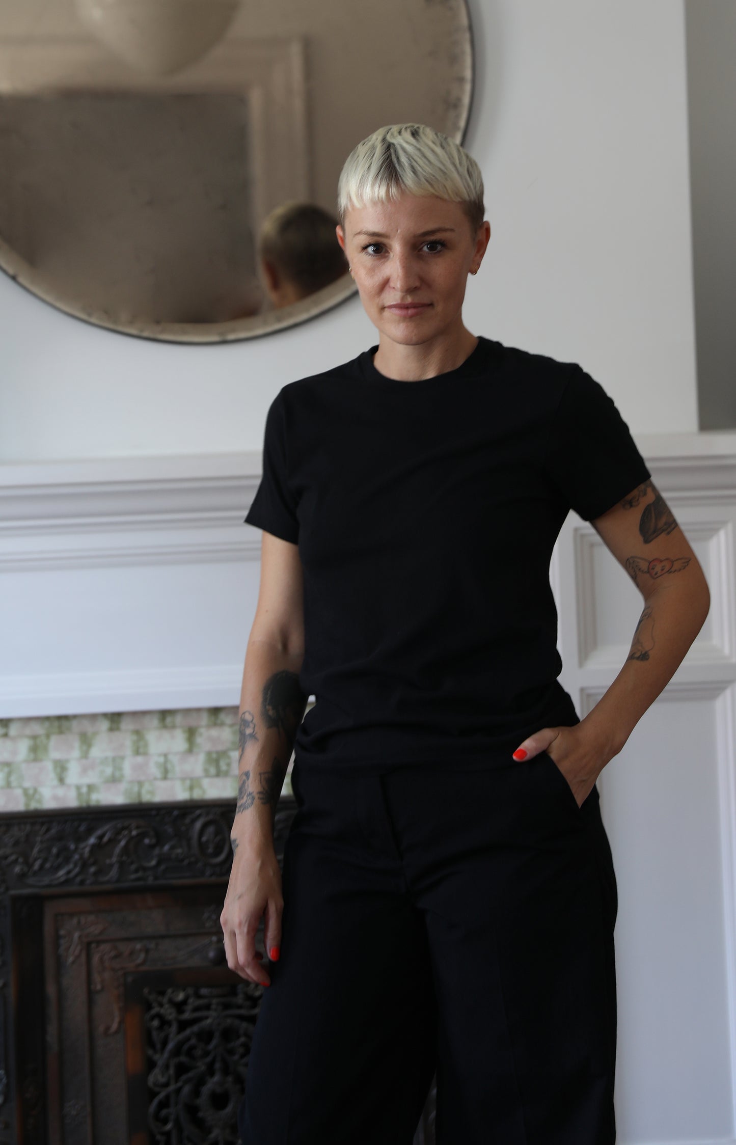 Black Seamless Crew Neck Tee