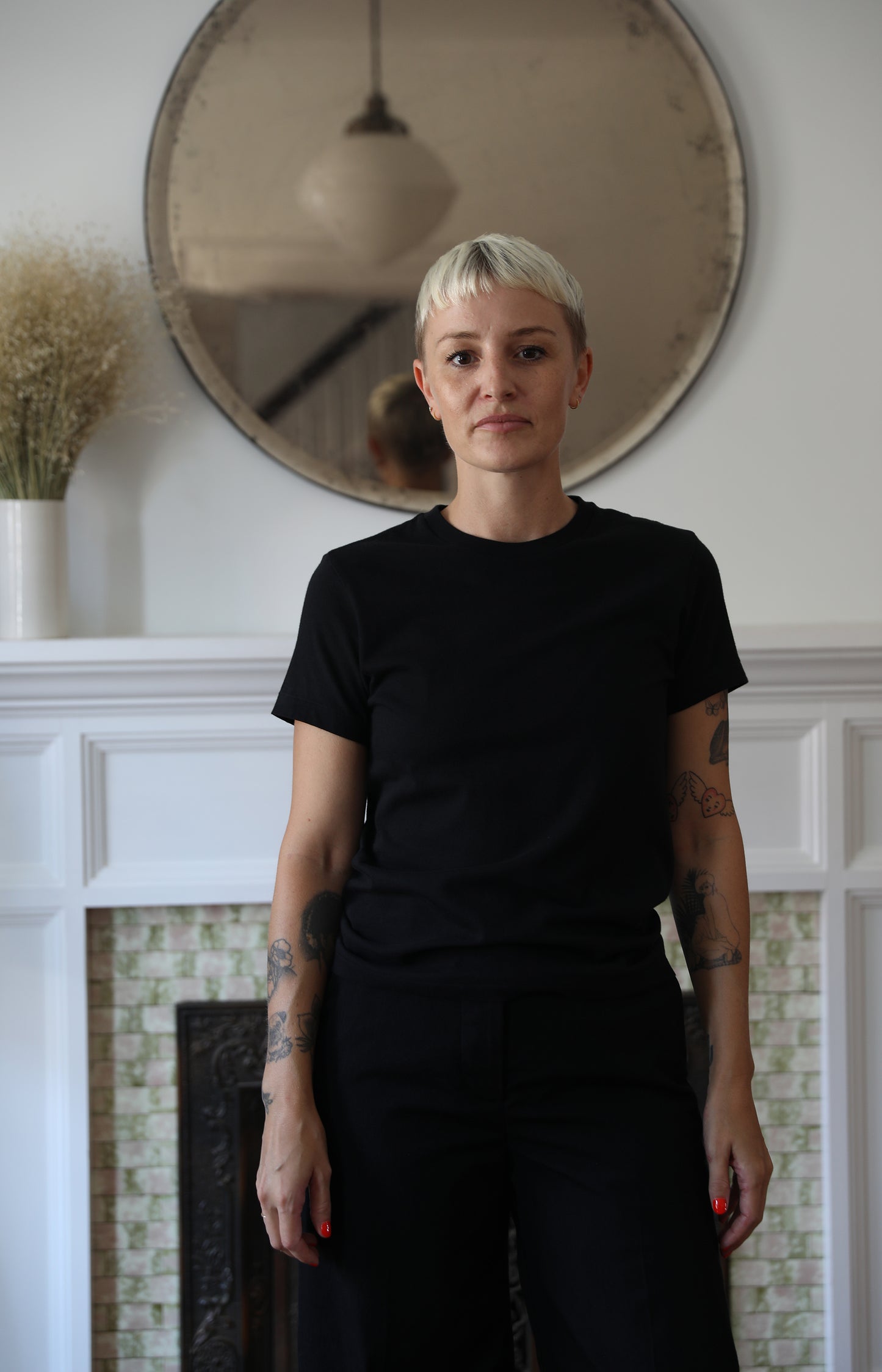Black Seamless Crew Neck Tee