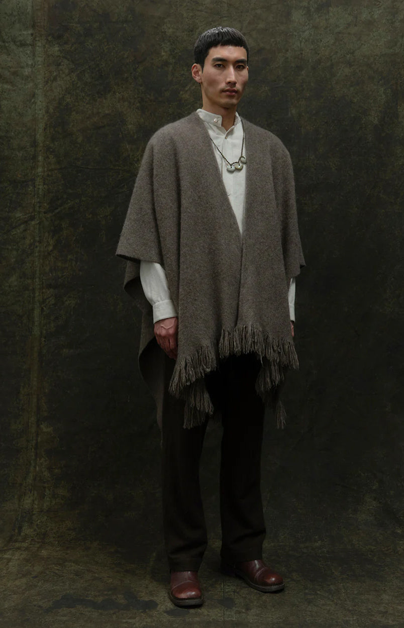 Natural Yak Grey Split Cape