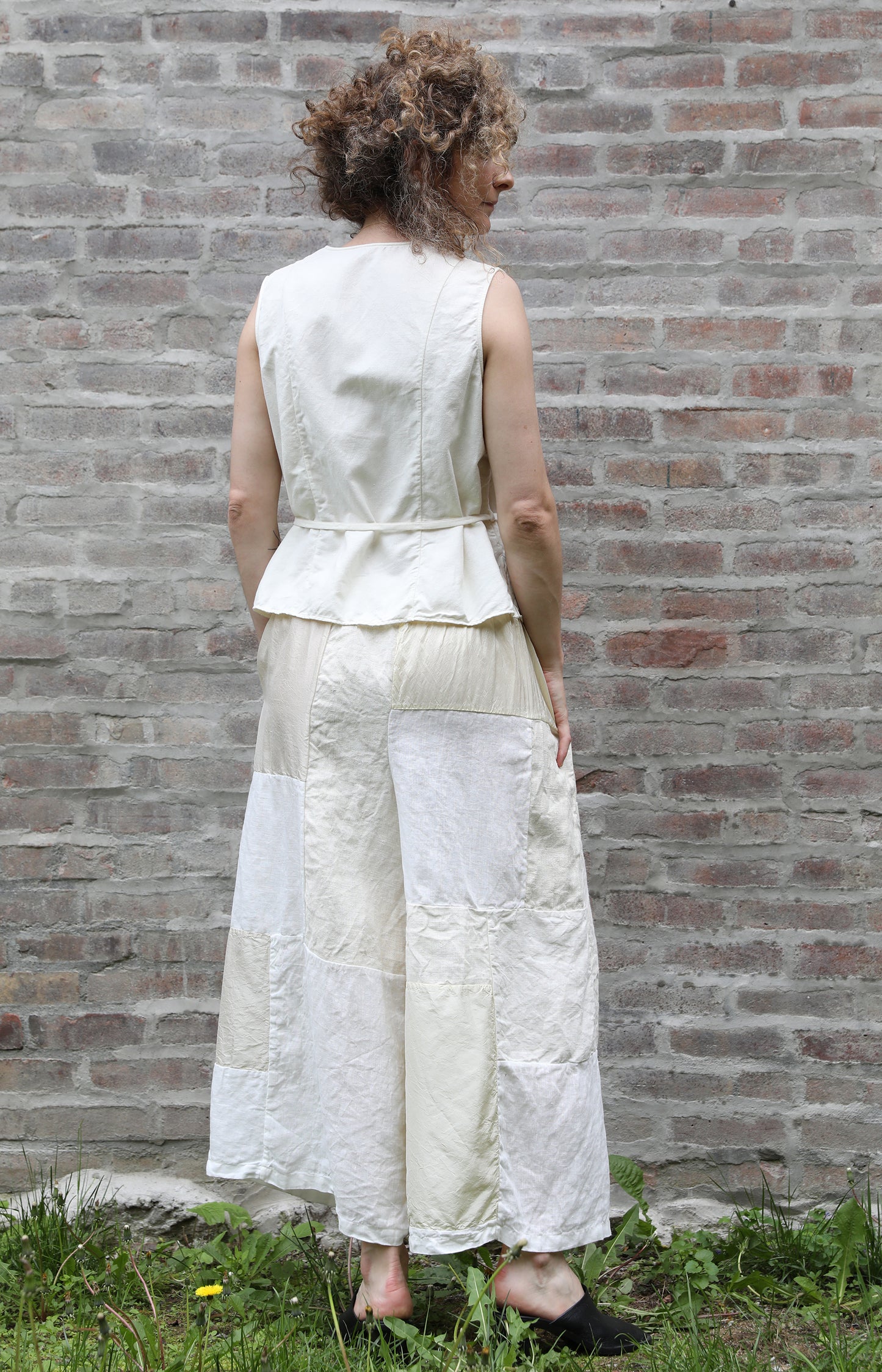 Sleeveless Top with Buttons