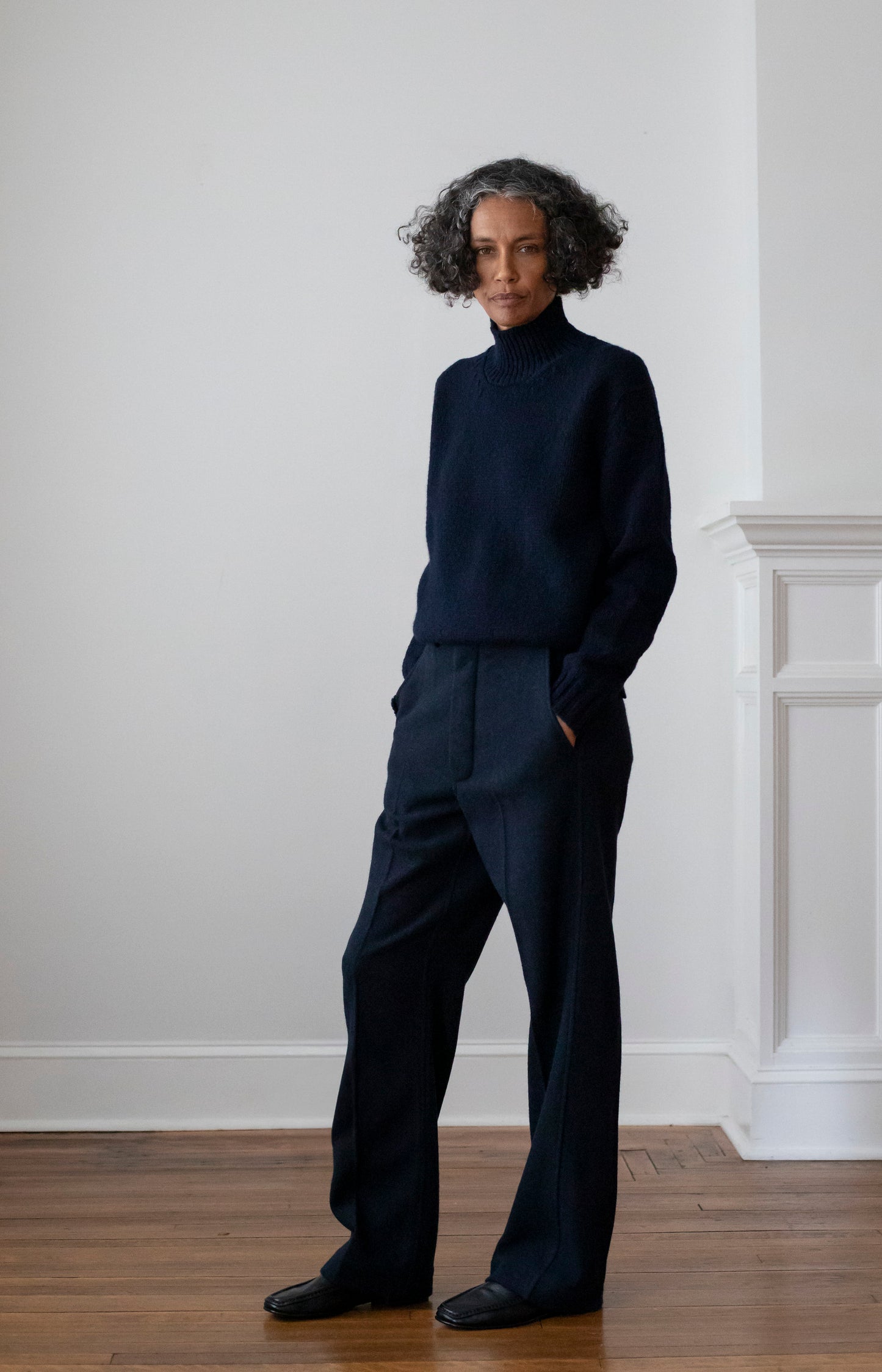 Navy Nero Mockneck Pullover