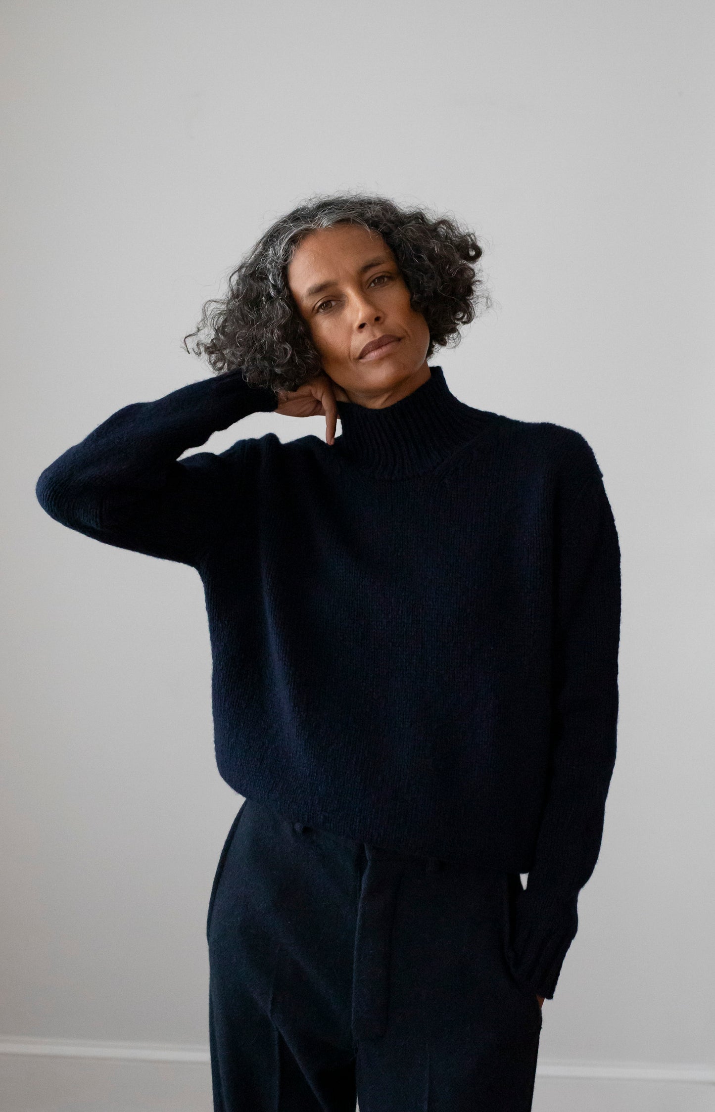 Navy Nero Mockneck Pullover
