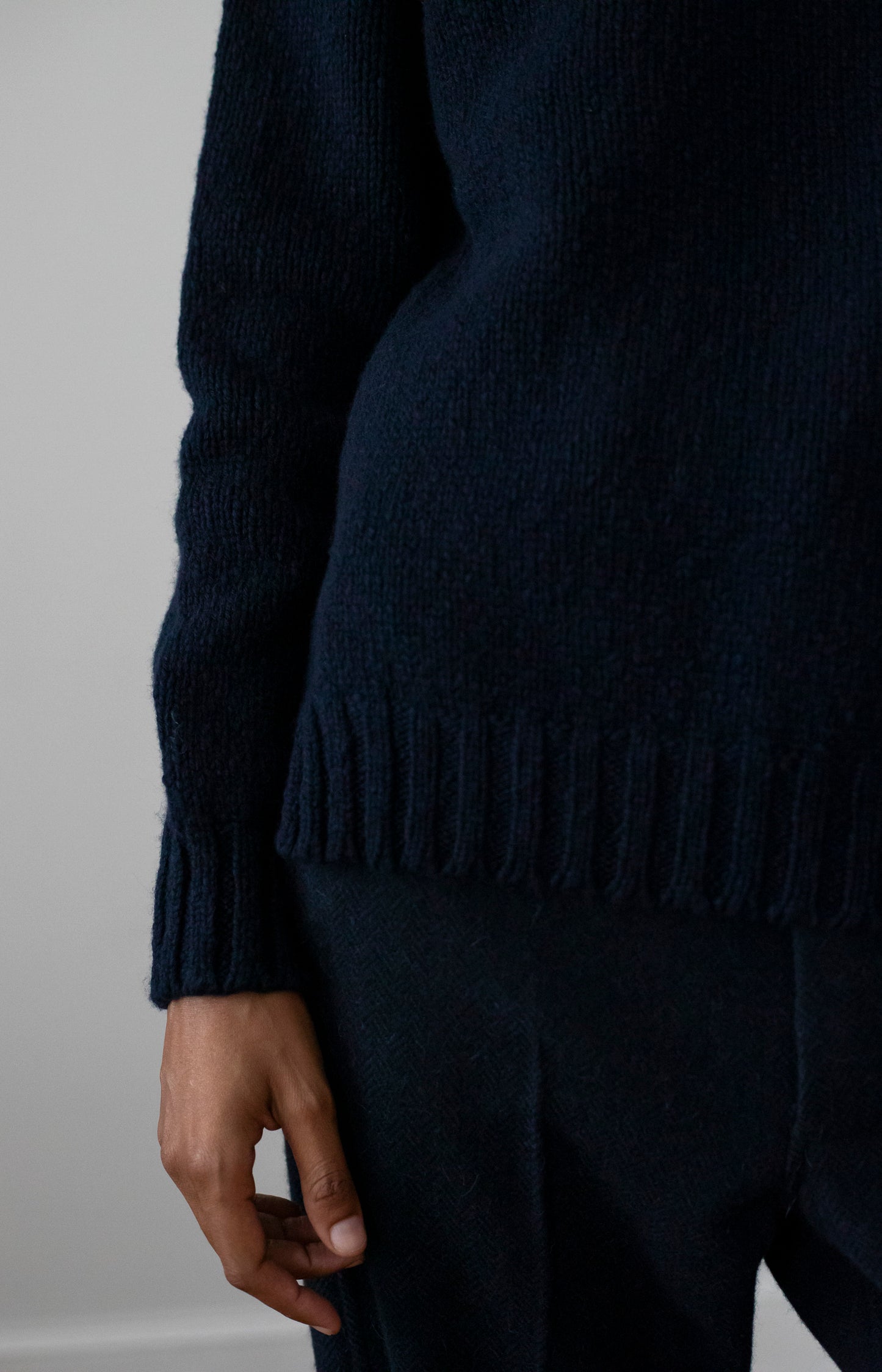 Navy Nero Mockneck Pullover