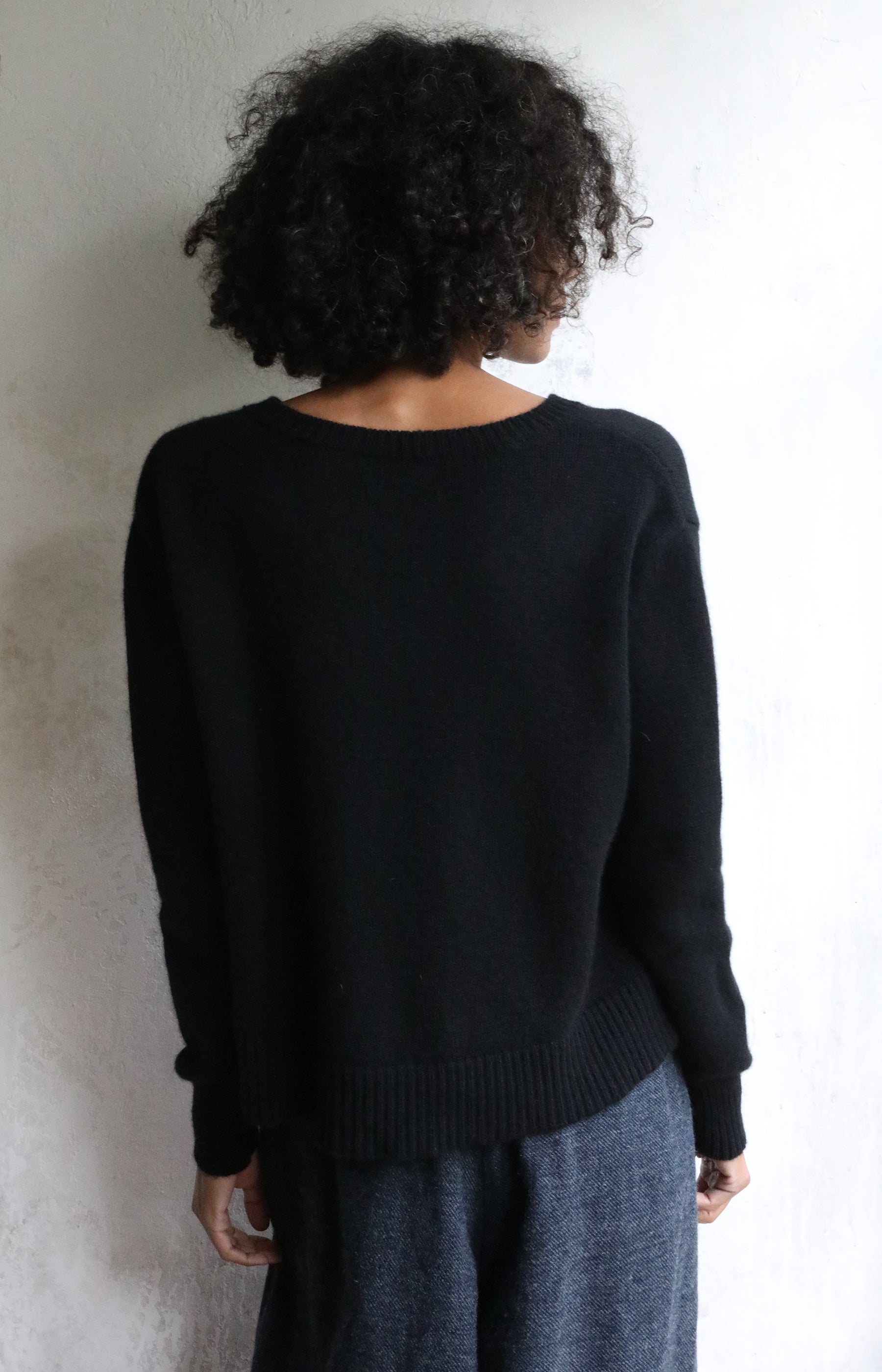 Black V Neck Cashmere Sweater