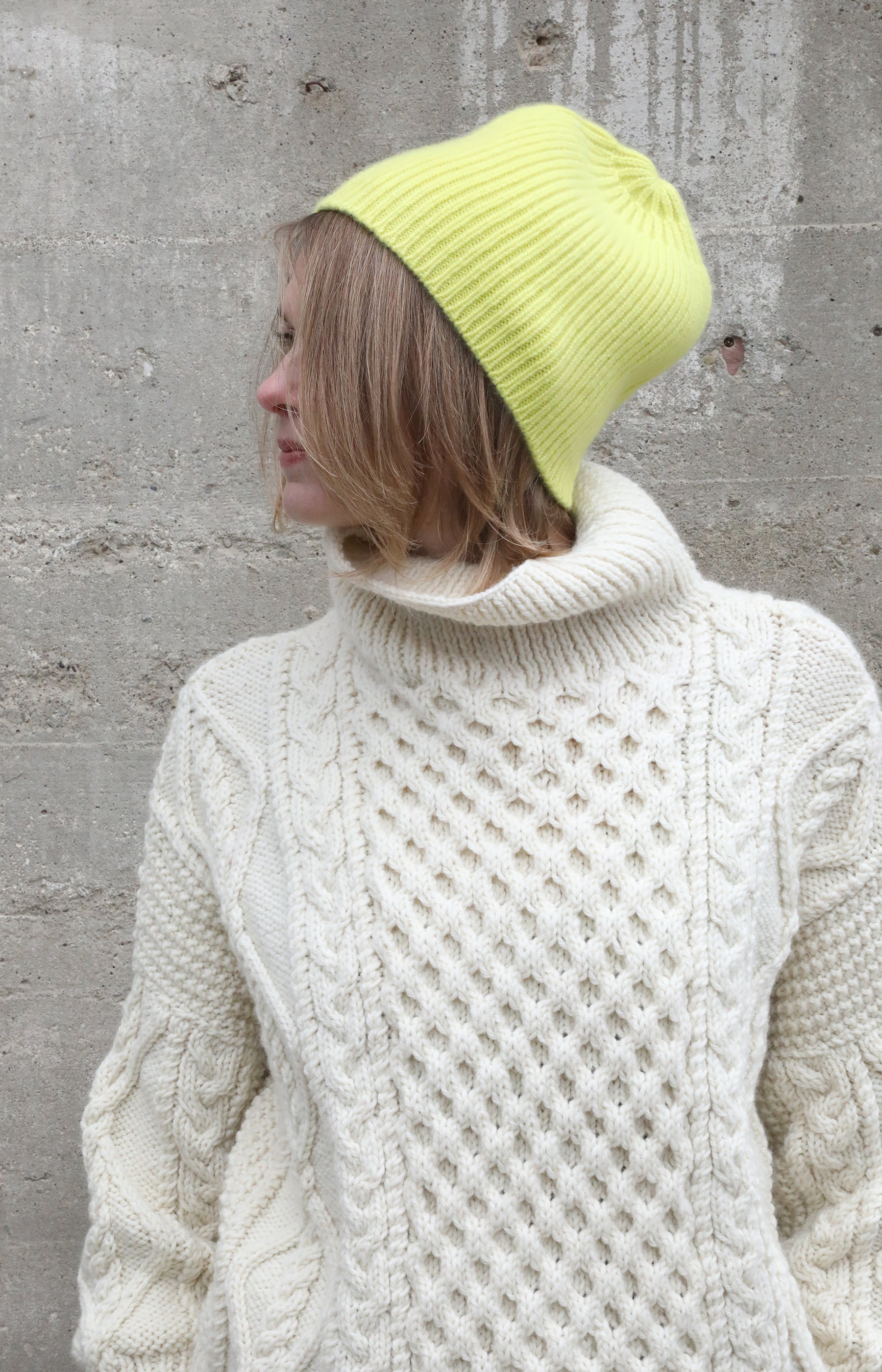 Olive Oil Ribbed Cashmere Cap