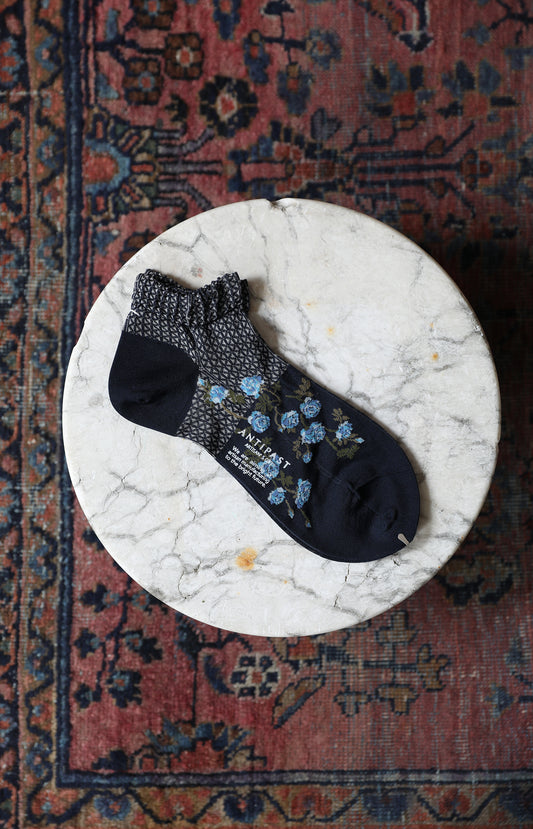 Navy Flowers on Basket Ankle Socks