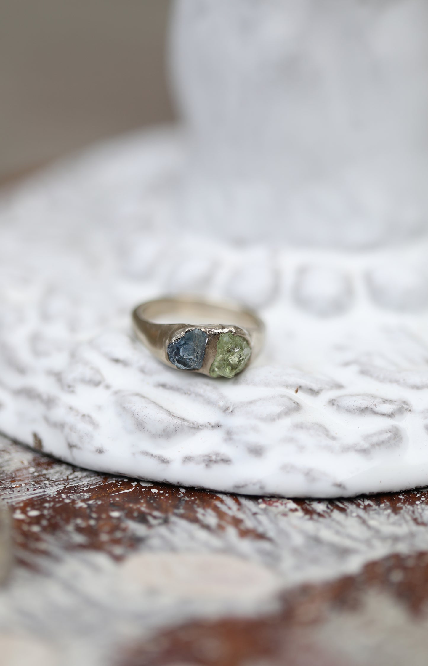 White Gold Umba Sapphire Ring