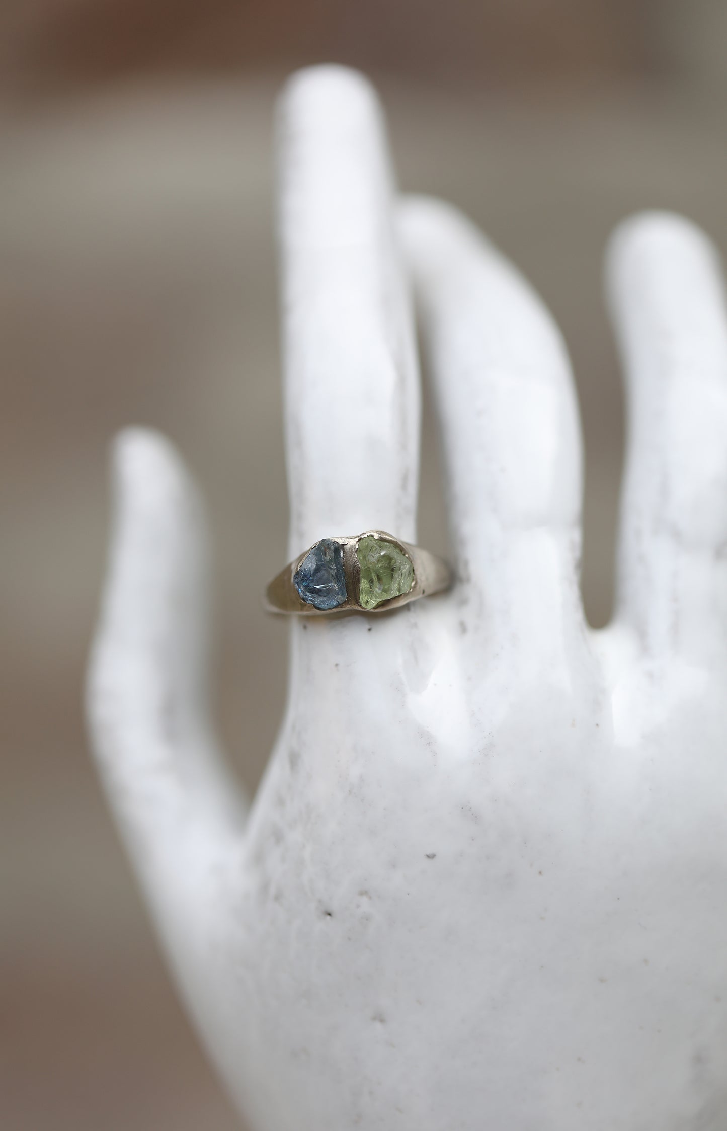 White Gold Umba Sapphire Ring