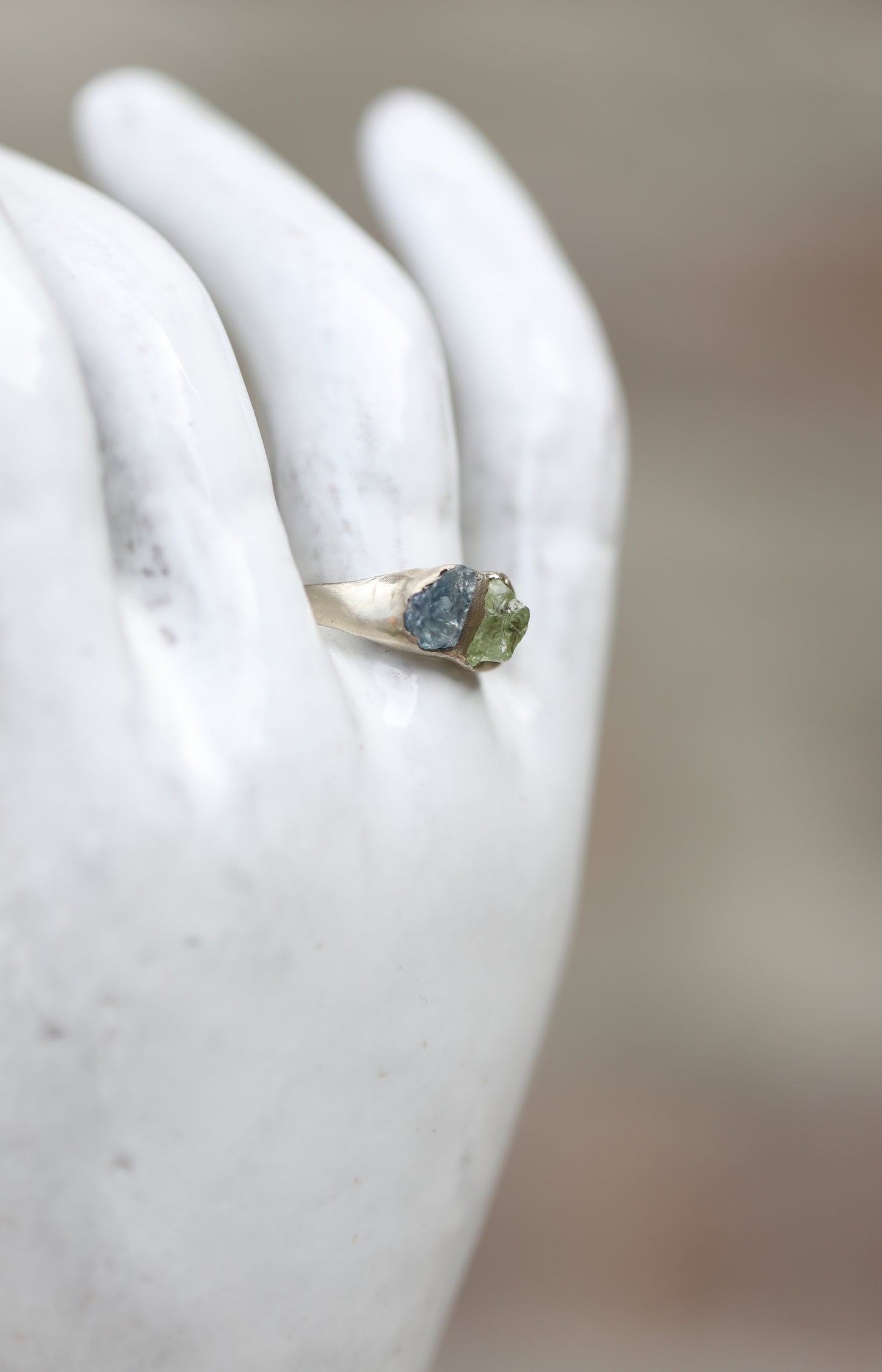 White Gold Umba Sapphire Ring