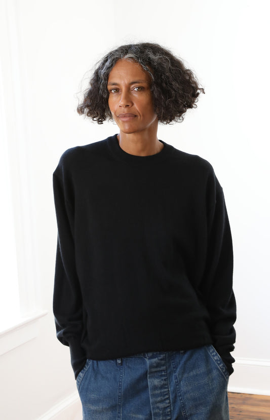 Black Cashmere Crewneck Sweater