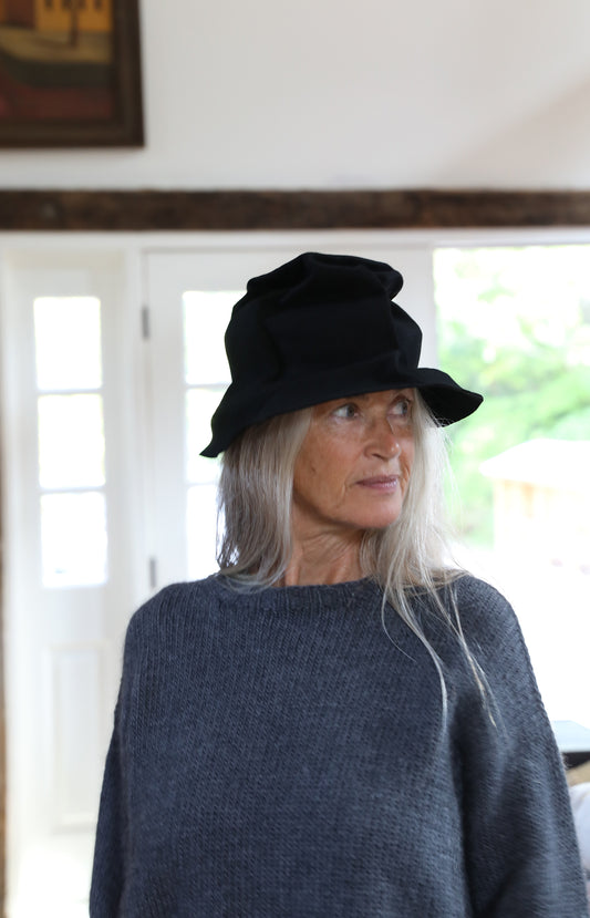 Black Moldable Hat