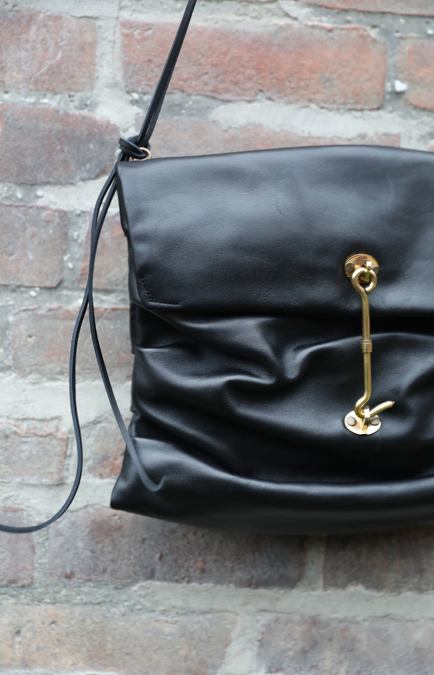 Black Gancho Bag