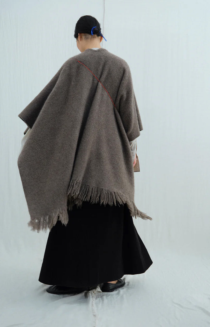 Natural Yak Grey Split Cape