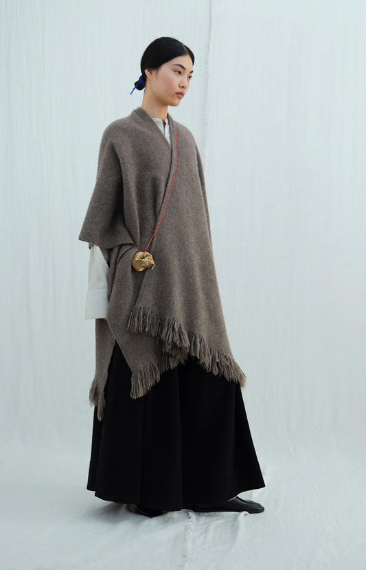 Natural Yak Grey Split Cape