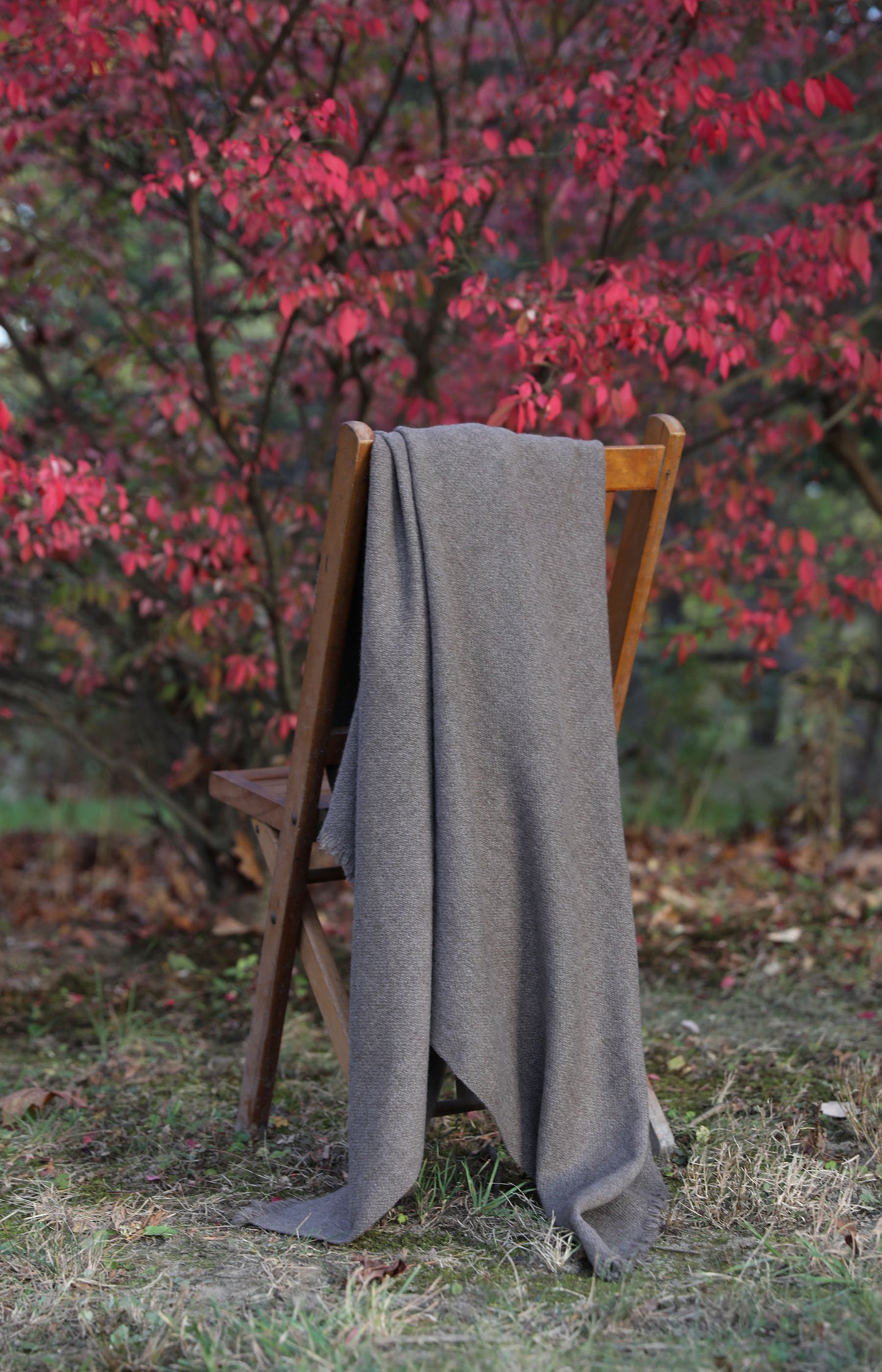 Natural Yak Grey Nomad Classic Throw