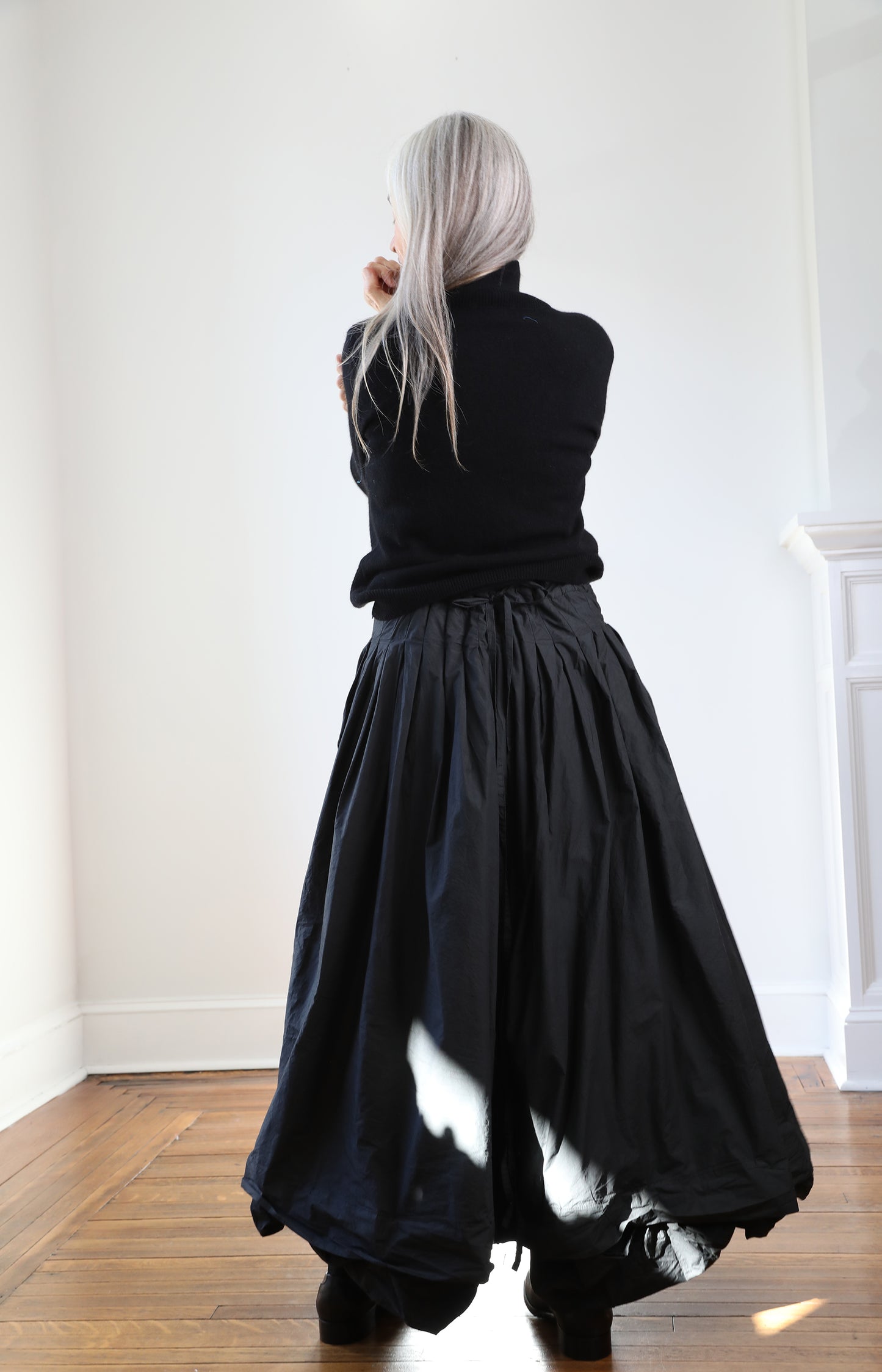 Black Crisp Cotton Sunflower Skirt