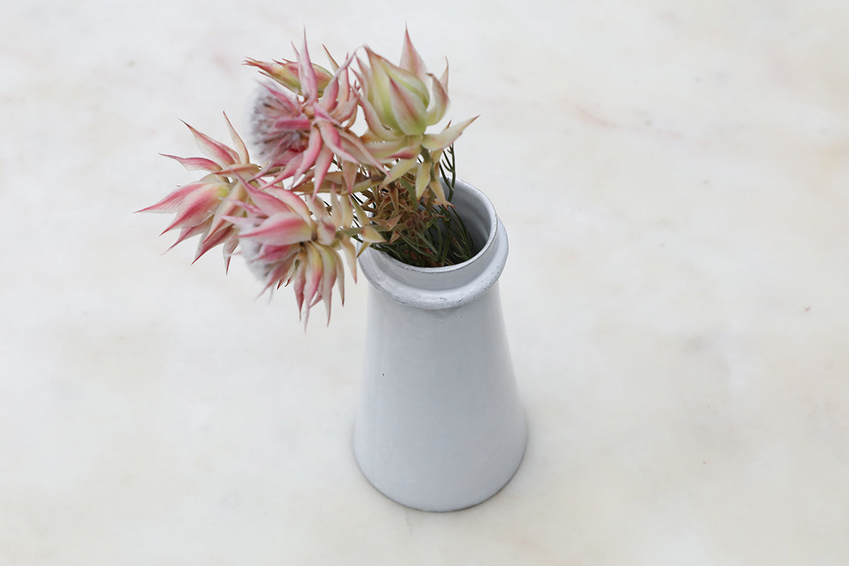 Gargantua Tiny Vase